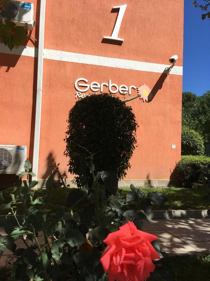 Gerber Residence 1 Slântsjev Brjag Eksteriør bilde